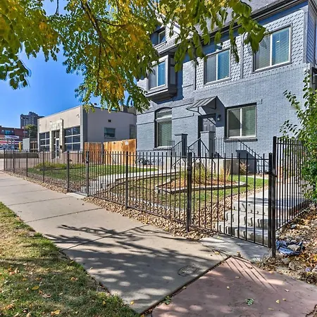 Denver Capitol Hill Townhome With Fenced Yard!